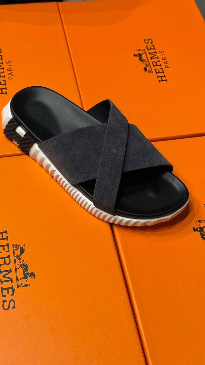 Hermes
Size 40-45⚡️
120 dhs🇦🇪

Zain183
♥️♥️♥️