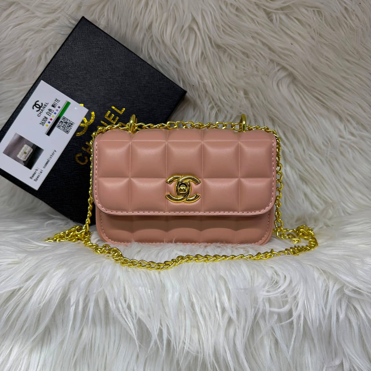Chanel
With box 
85 dhs💓

Zain50
♥️♥️♥️