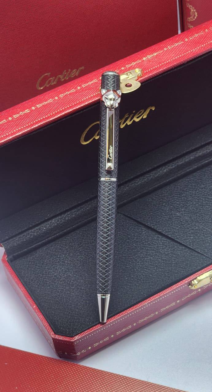 Cartier 
pen master quality 
with box and paper bag 
🎁🎁🎁

95 dhs💓


Zain59
♥️♥️♥️