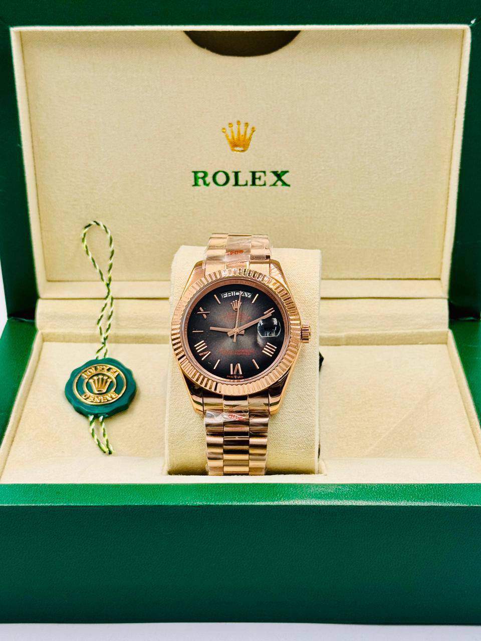 Rolex Men Master quality
*Automatic*
260 dhs💓

Zain08
♥️♥️♥️