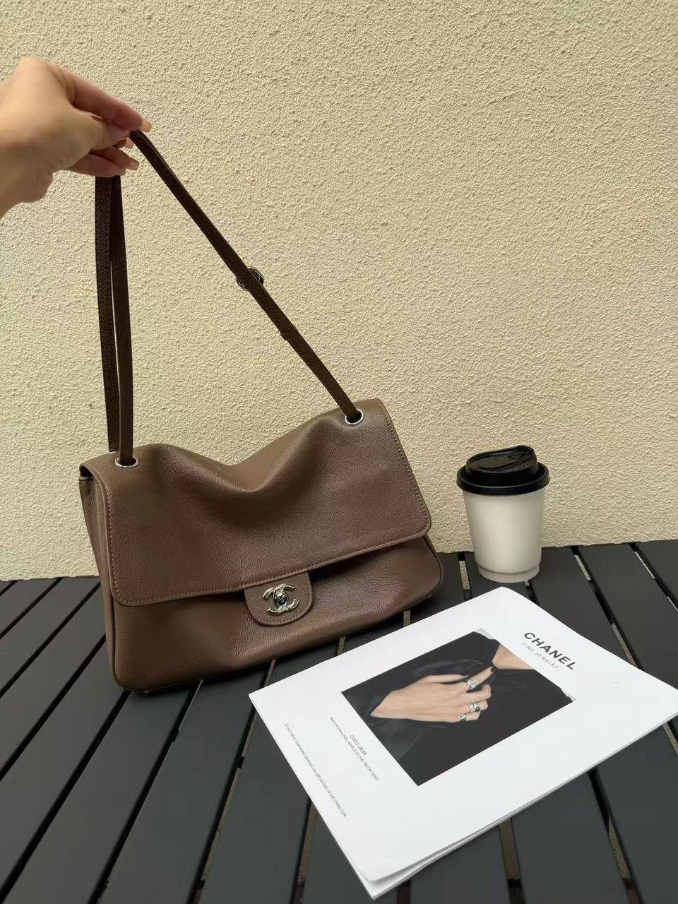 Chanel 
Master🌺🌺
32 cm 
340 dhs💓💓

Zain153
♥️♥️♥️