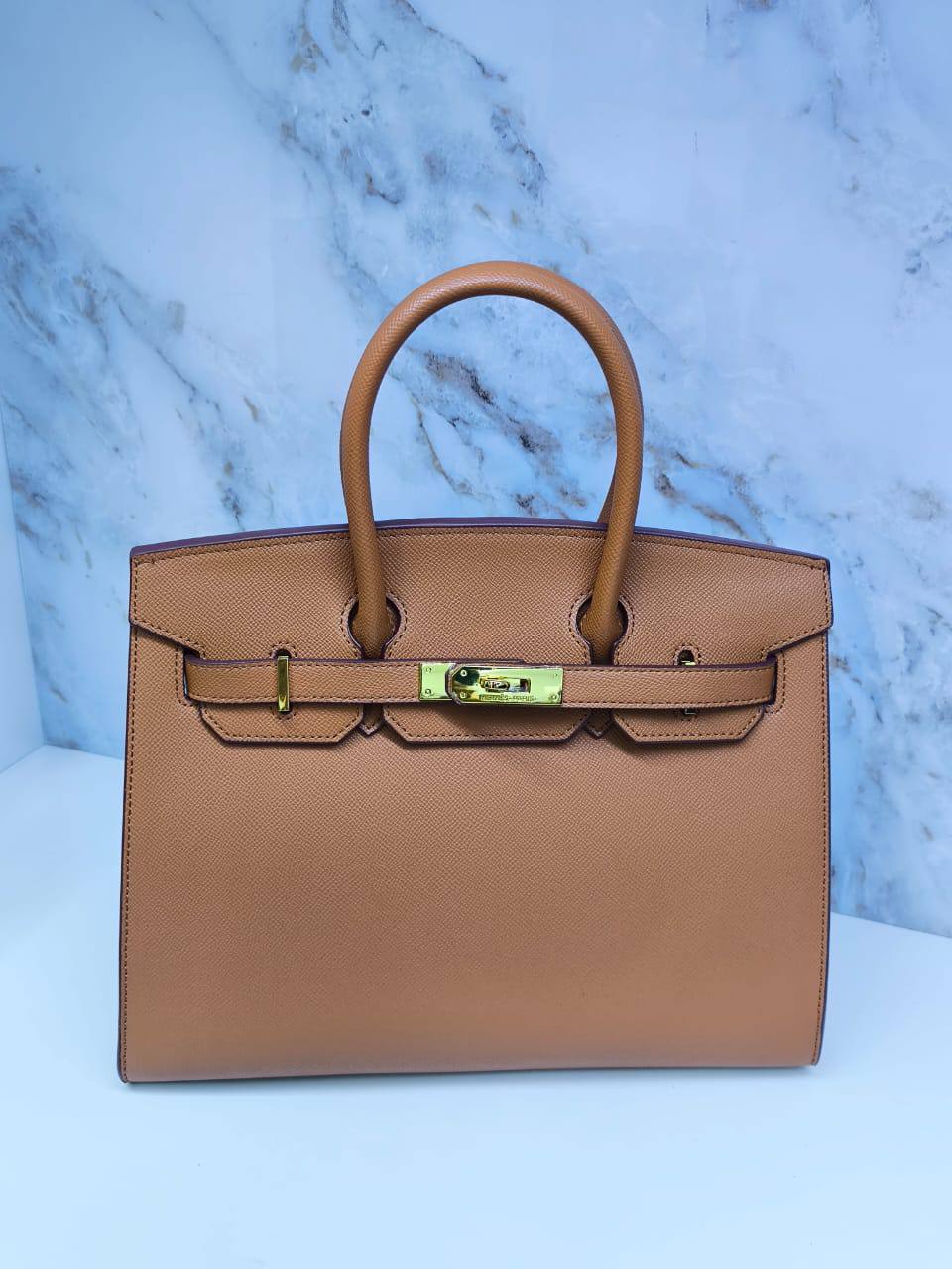 Hermes
110 dhs✅

Zain203
♥️♥️♥️