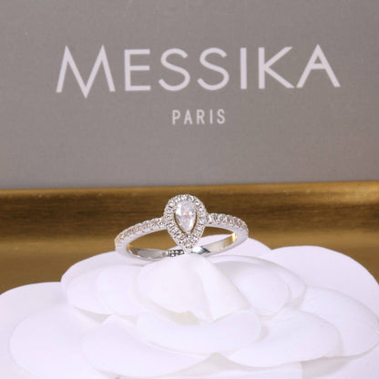 Messika SET❤️‍🔥*
Necklace 🦋
Earring🐦‍🔥
Ring 💍 available size ✨
6,7,8
Master quality 💯
With normal boxes 📦 
120 dhs✅
With master box 🗃️ 
155 dhs✅

Zain216
♥️♥️♥️