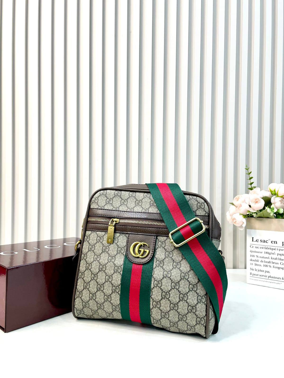 Gucci

Nobox
85 dhs🇦🇪🇦🇪

Zain235
♥️♥️♥️