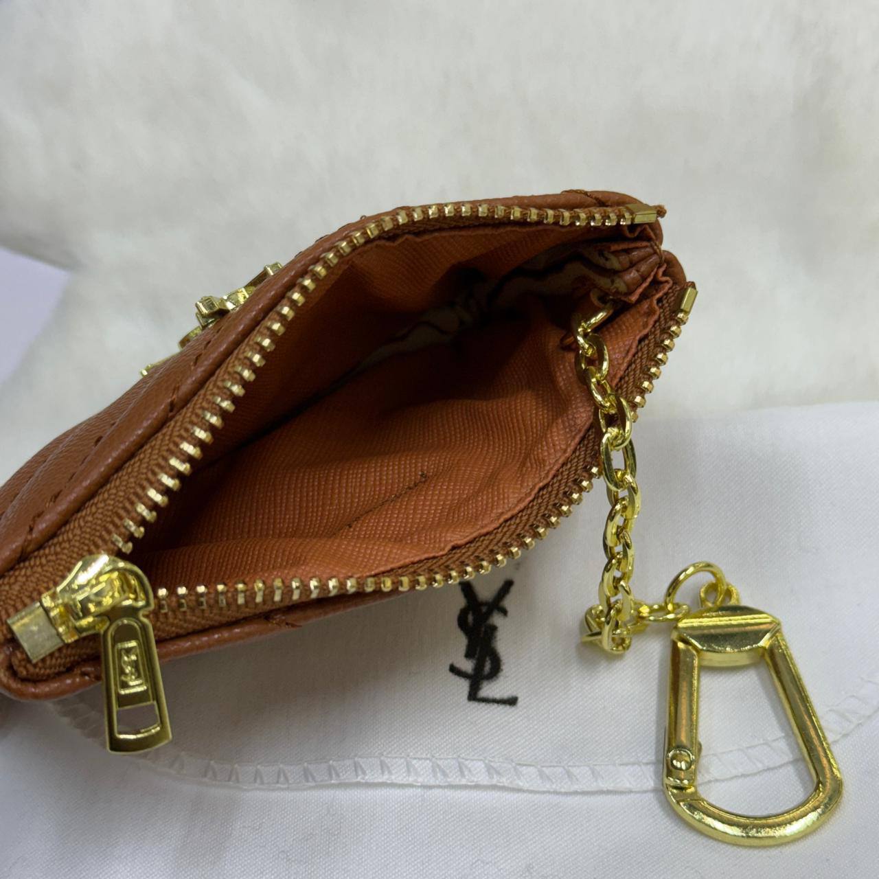 NEW CAME 
YSL 
COIN PASS 
GOOD QUALITY 
35 dhs🪙🌨️

MINI SIZE 
WITHBOX
🎁🎁🎁

Zain40
♥️♥️♥️