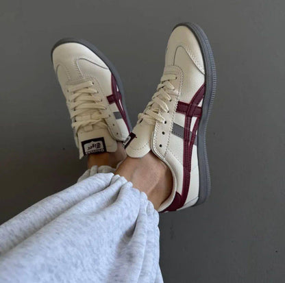 Asics Tokuten, 
size 36 to 45, 
180 dhs🪙🌨️

Zain196
♥️♥️♥️