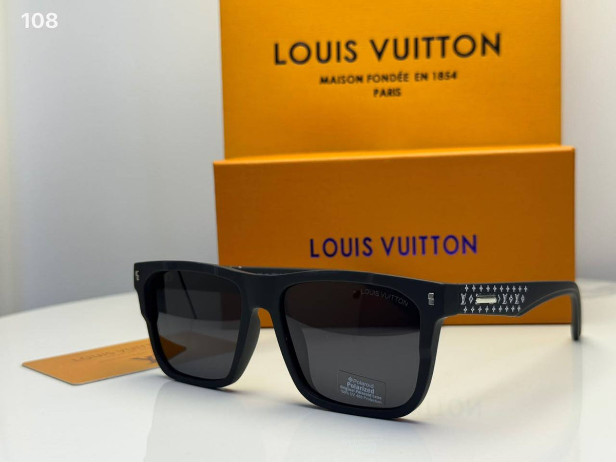 Dior
Gucci 
Miumiu
Celine
65 dhs🇦🇪🇦🇪

Good quality 
Zain182
♥️♥️♥️