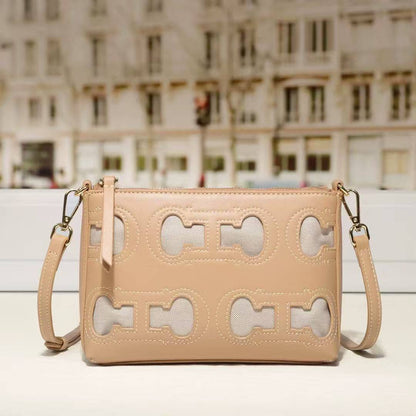 CH
110 dhs✅
Size:23*16*6

Zain07
♥️♥️♥️