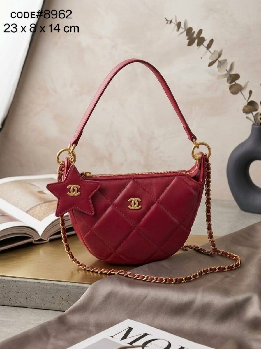 CHANEL sᴛᴀʀ ʟᴏᴏᴘ
ǫᴜɪʟᴛᴇᴅ ʟᴇᴀᴛʜᴇʀ ᴍᴀᴛᴇʀɪᴀʟ
ɢᴏʟᴅ ᴄʜᴀɪɴ ʙᴇʟᴛ sᴛʀᴀᴘ
sɪᴢᴇ : 23 cm

70 dhs✅

Zain31
♥️♥️♥️