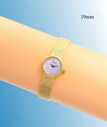 DIOR WOMEN BATTERY MINI 19MM

250 dhs❣️

Zain58
♥️♥️♥️