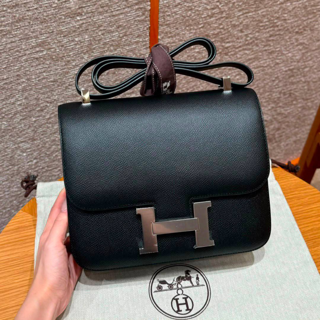 Hermes new collection 💕💯
Hand made 💯❤️
With full packing 📦🎀
For Price 👇 WhatsApp✅
0568585901 
0507557372
0552275751 Owner Zain 👌

Zain252
♥️♥️♥️