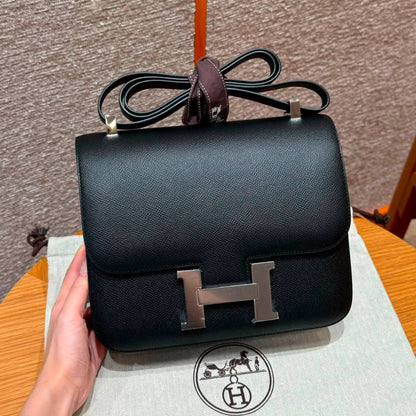 Hermes new collection 💕💯
Hand made 💯❤️
With full packing 📦🎀
For Price 👇 WhatsApp✅
0568585901 
0507557372
0552275751 Owner Zain 👌

Zain252
♥️♥️♥️