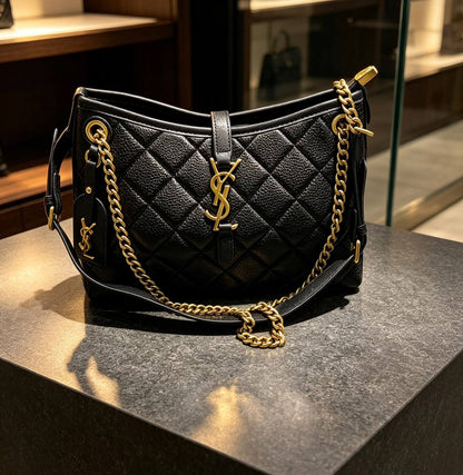 YSL

115 dhs🇦🇪🇦🇪

size 27 cm👈🌹

Zain161
♥️♥️♥️