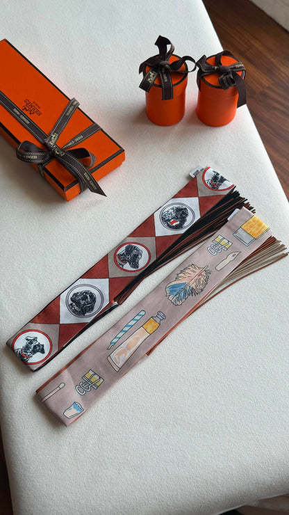 Hermes
*Twilly Scarf* 
*With orginal packing*  🎁
230 dhs✅
*VIP QUALITY*

Zain280
♥️♥️♥️