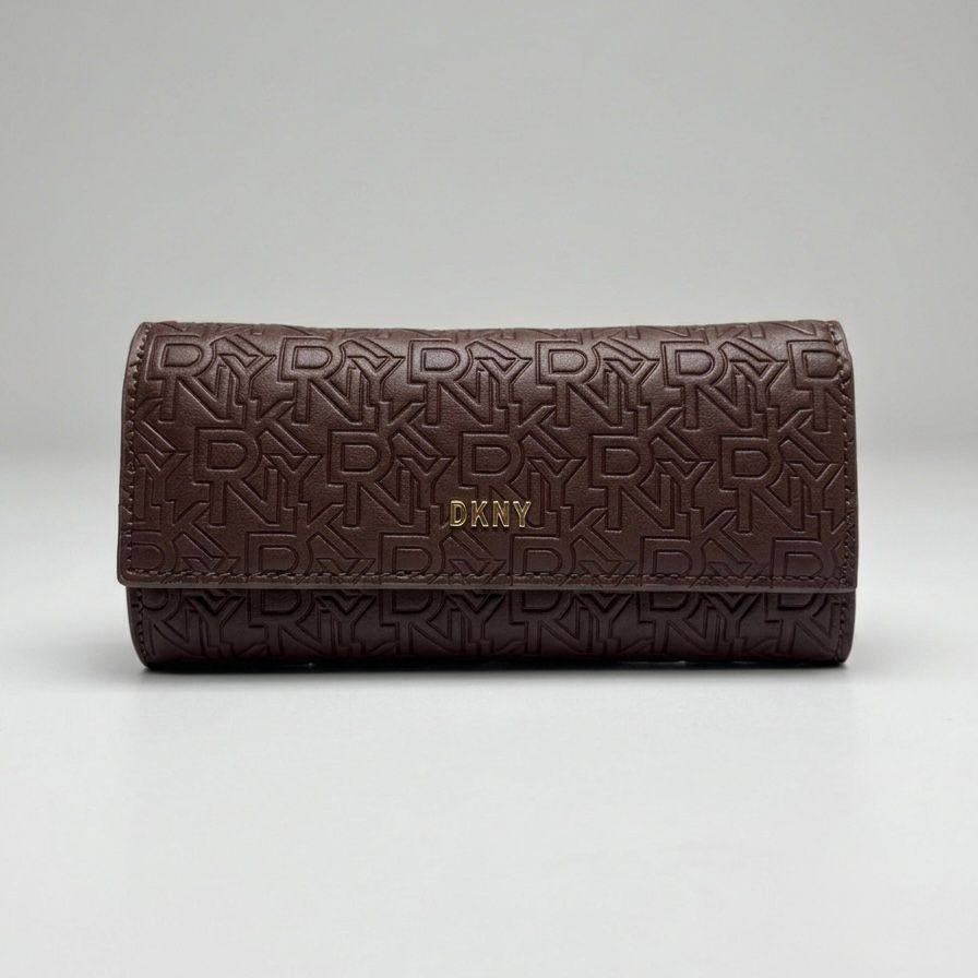 DKNY

High quality

With box 
100 dhs🇦🇪🇦🇪

Zain50
♥️♥️♥️