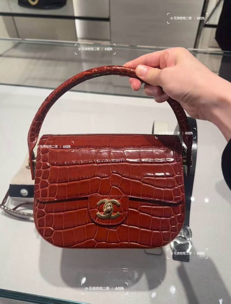 Chanel

 re stokes 

240 dhs🇦🇪🇦🇪🇦🇪

20cm❤️🙋‍♂️

Zain228
♥️♥️♥️
