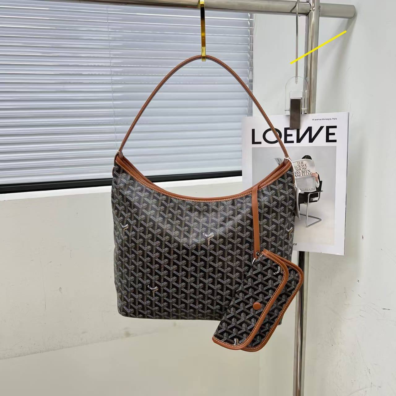 Goyard
Size : 36x31x12cm

70 dhs💓

Zain232
♥️♥️♥️