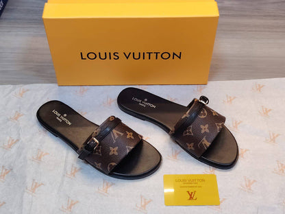LV Slipper, 
New Arrived 
Size 36 To 41
90 dhs❣️

Zain16
♥️♥️♥️