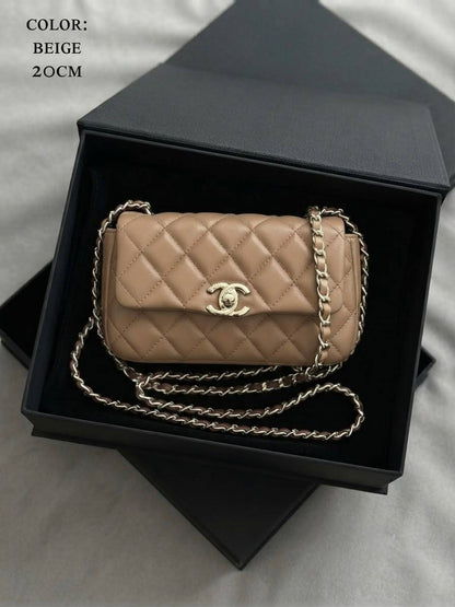 Chanel ғʟᴀᴘ
ɢᴏʟᴅʜᴀʀᴅᴡᴀʀᴇ
ᴡɪᴛʜʙᴏx
sɪᴢᴇ:20ᴄᴍ
100 dhs✅

Zain56
♥️♥️♥️