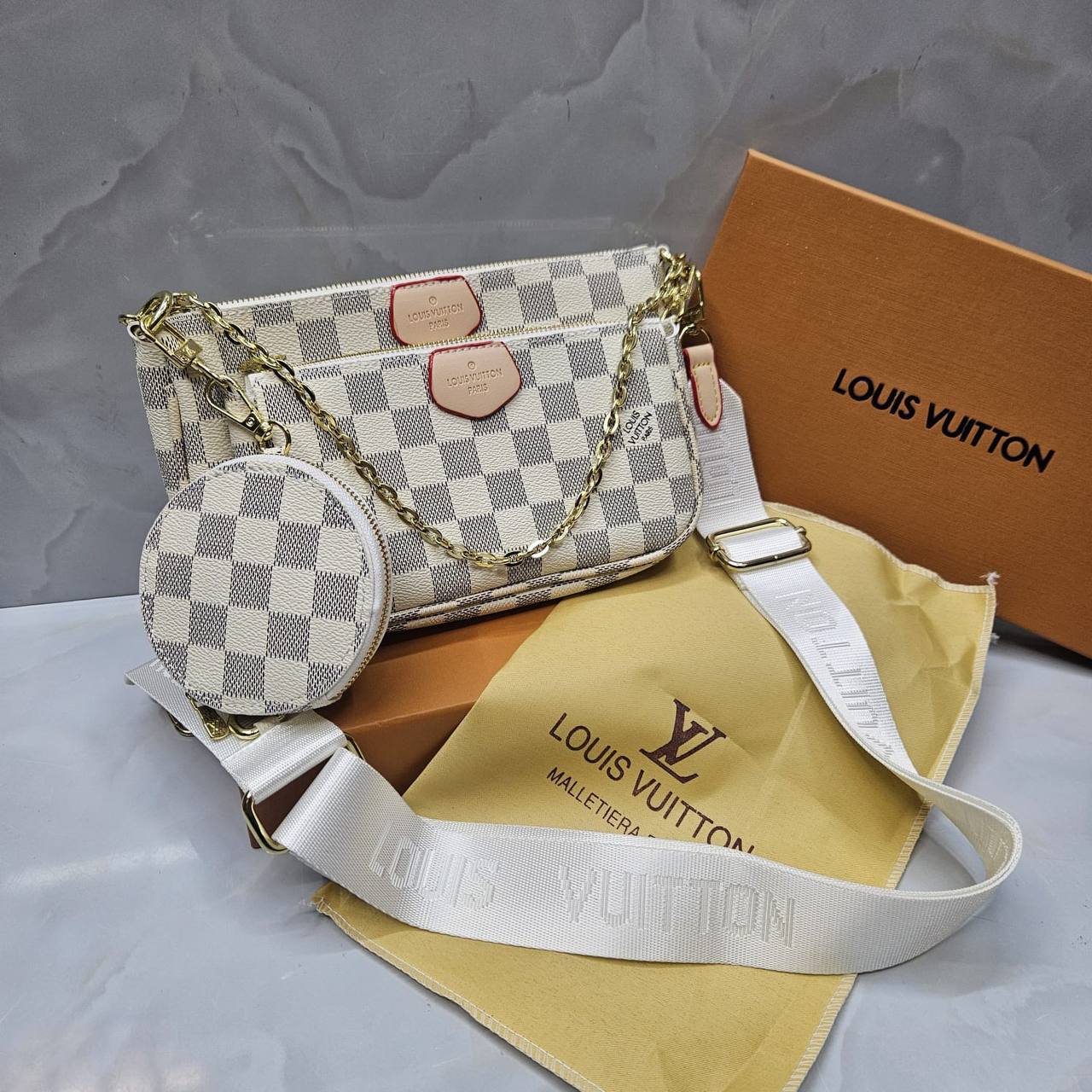 LV
ᴏɴ ᴛʜᴇ ɢᴏ ᴇᴀsᴛ ᴡᴇsᴛ
ᴍᴏɴᴏɢʀᴀᴍ ᴍᴀᴛᴇʀɪᴀʟ
sɪᴢᴇ : 25 cm

70 dhs✅

Zain31
♥️♥️♥️