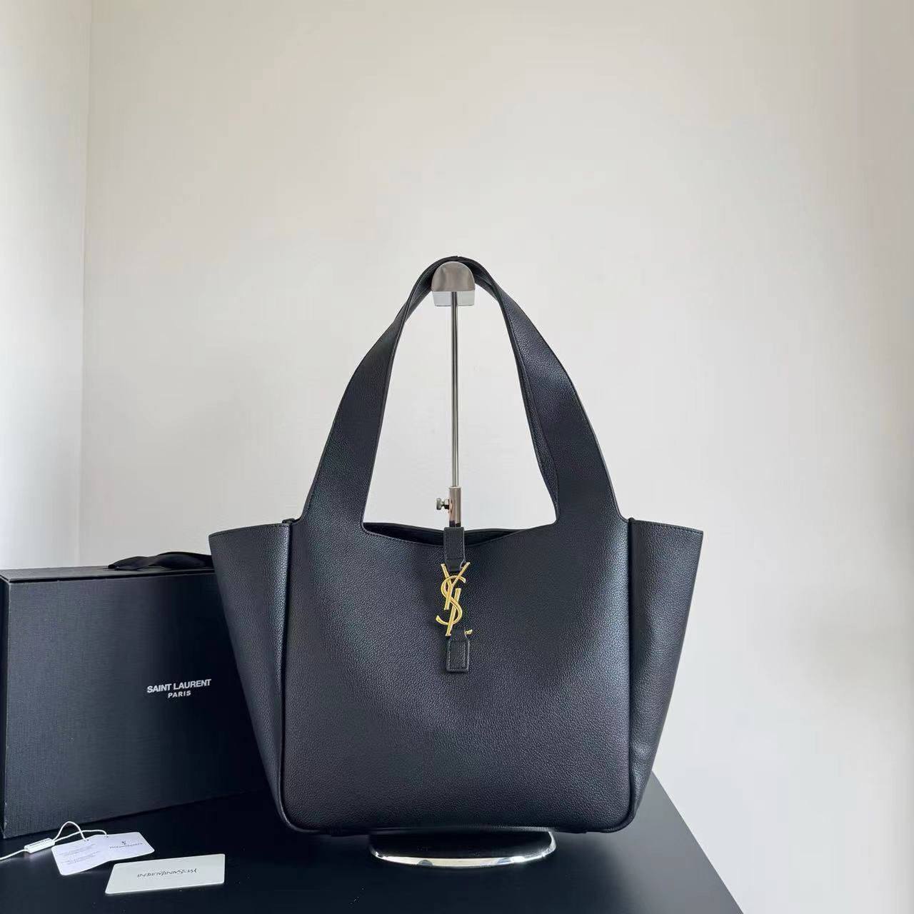 YSL Master
        30Cm
250 dhs🗽

Zain131
♥️♥️♥️