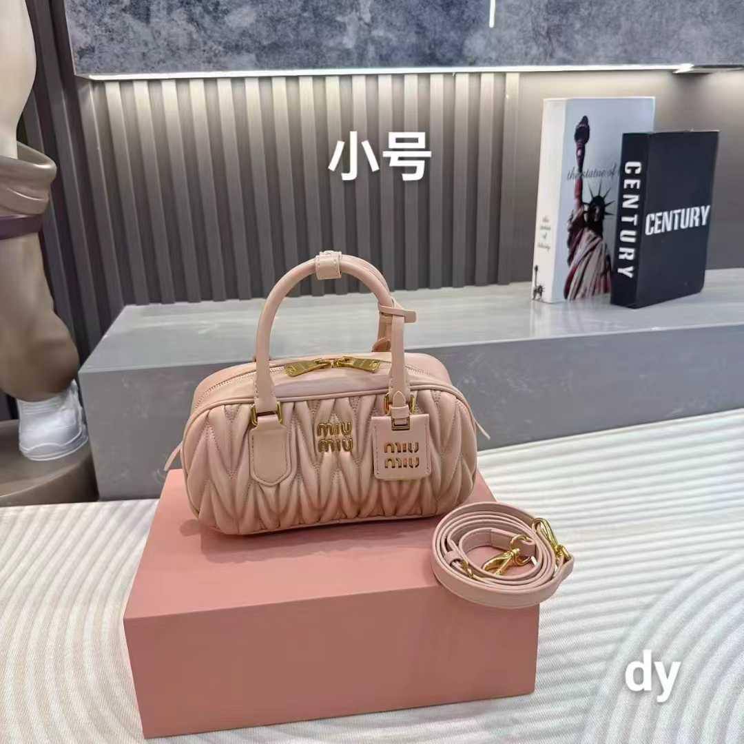 Master Bags
For Price 👇 WhatsApp✅
0568585901 
0507557372
0552275751 Owner Zain 👌

Zain314
♥️♥️♥️