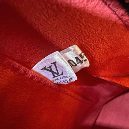 LOUIS VUITTON 
ALMA 

NEW CAME 

GOOD QUALITY 
WITH BOX 

115 dhs🇦🇪

SIZE: 26 cm

Zain295
Zain17
♥️♥️♥️