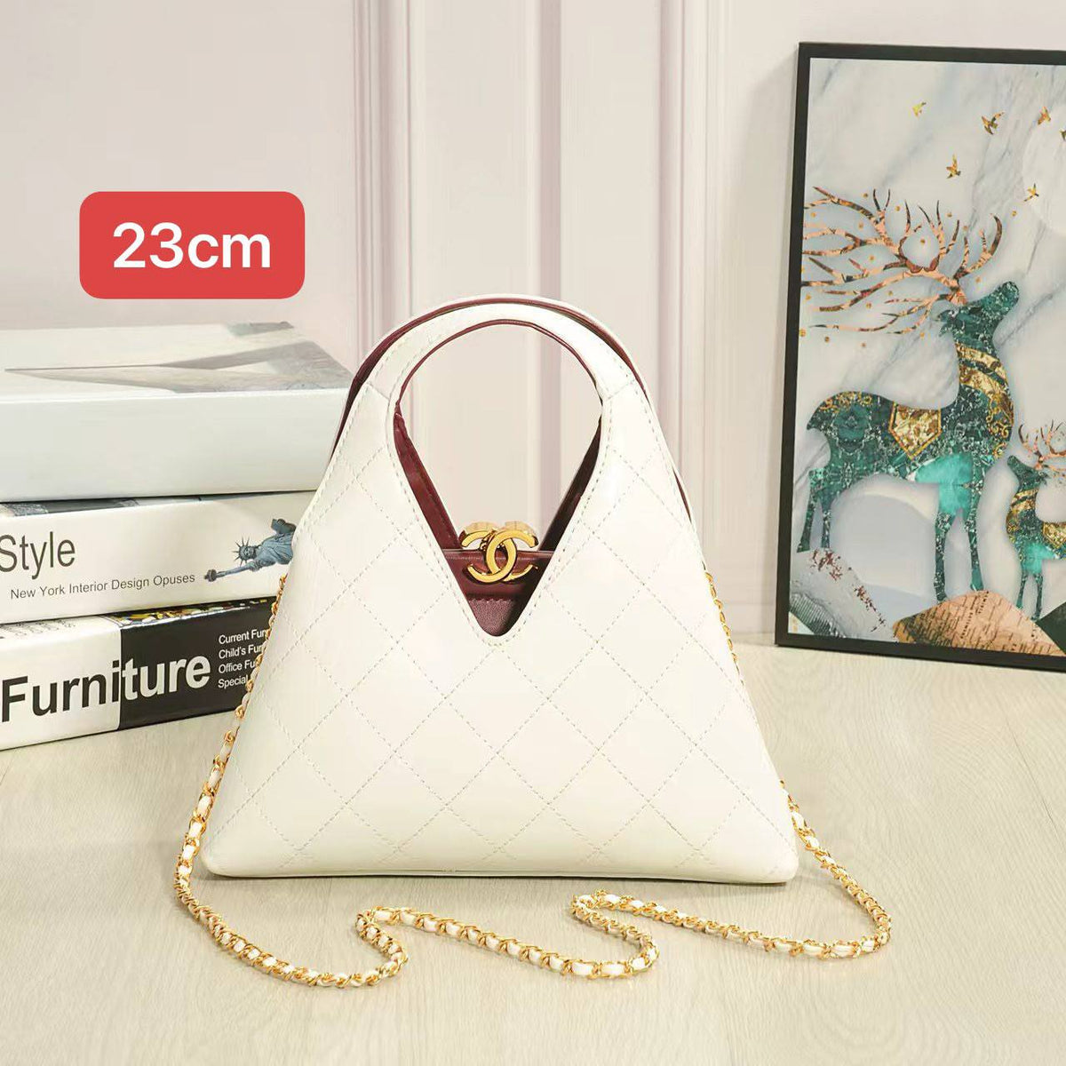 Chanel
very good quality
180 dhs

Zain168
♥️♥️♥️