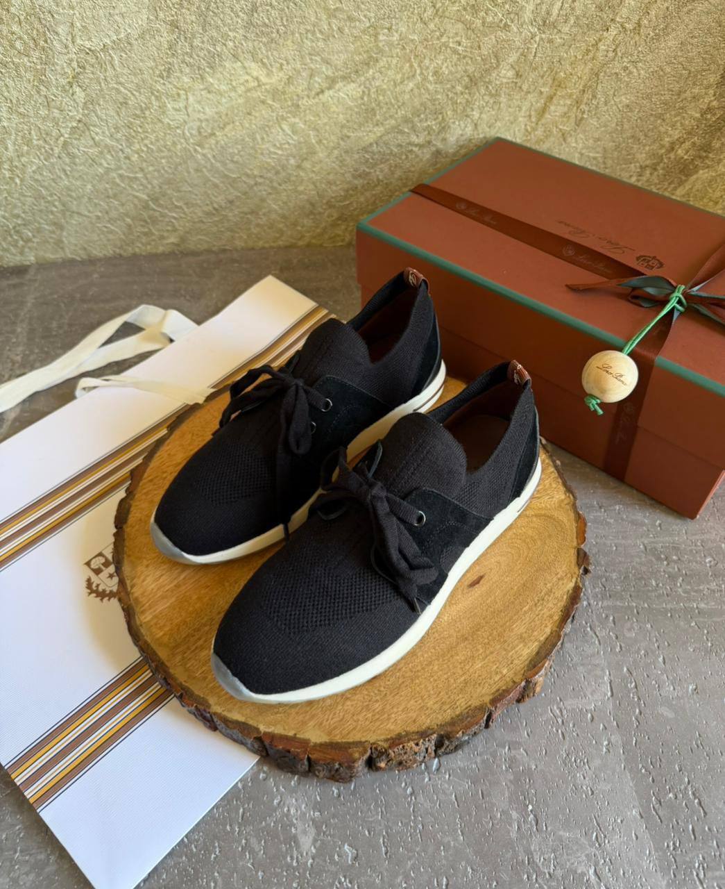 LORA PIANA 
SuperMaster Quality 💯
450 dhs✅
Size:36-41💥

Zain171
♥️♥️♥️
