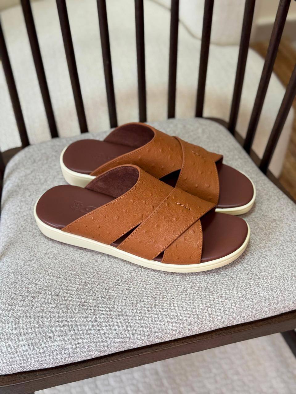 LORO PIANA 
*Vip quality*
*size: 40 to 46*
450 dhs🇦🇪🇦🇪

Zain185
♥️♥️♥️
