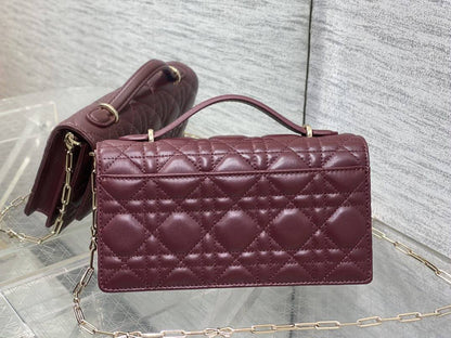 Dior My Dior Mini Bag
*Size 21 cm*
For Price 👇 WhatsApp✅
0568585901 
0507557372
0552275751 Owner Zain 👌

Zain274
♥️♥️♥️