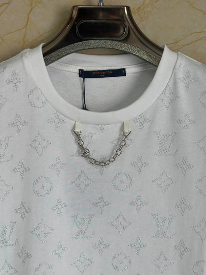 LV
Women’s Tshirt 
Master Quality 
SML
230 dhs✅

Zain276
♥️♥️♥️