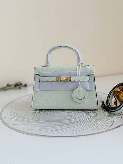 Hermes
Master 💓💓
260 dhs✅

Zain134
♥️♥️♥️