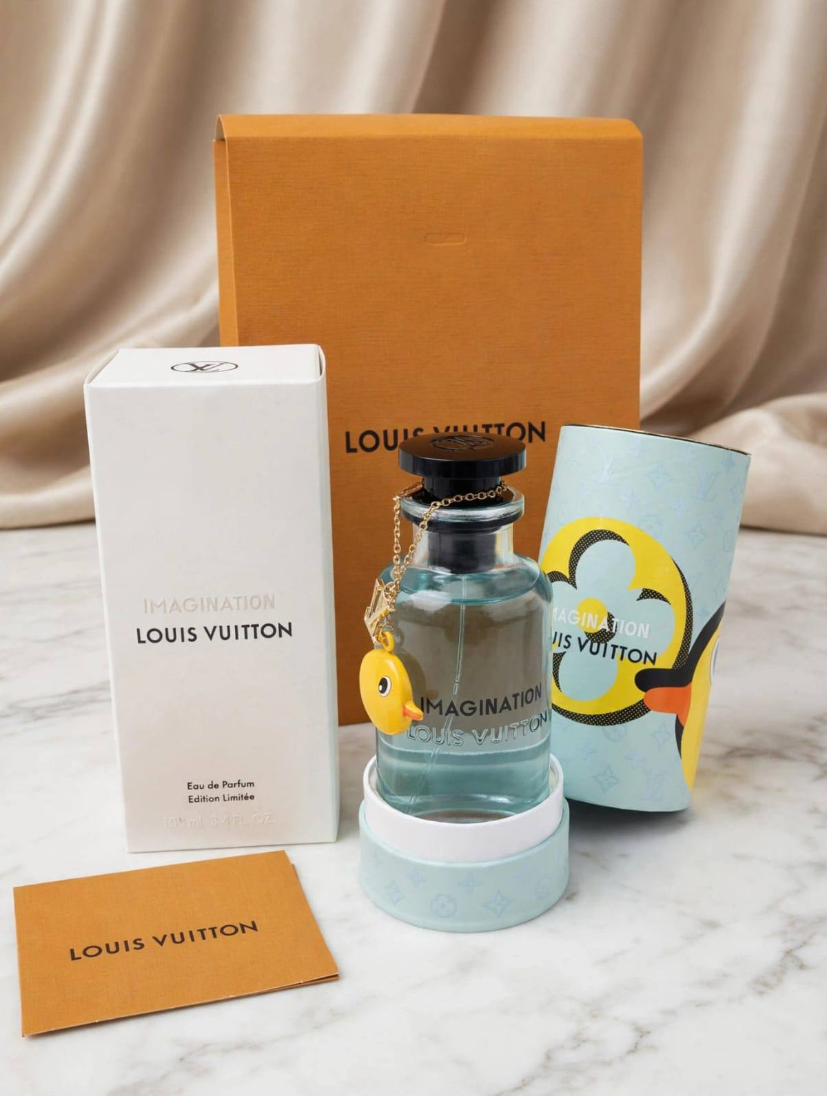 Lv 
Perfume

120 dhs🇦🇪🇦🇪

Zain64
♥️♥️♥️