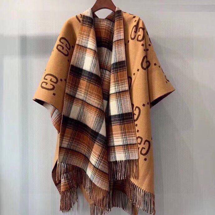 For winter big scarf 🛍️🧚‍♀️🧚‍♀️
Free size 
160 dhs
Master Good pualiit

Zain231
♥️♥️♥️