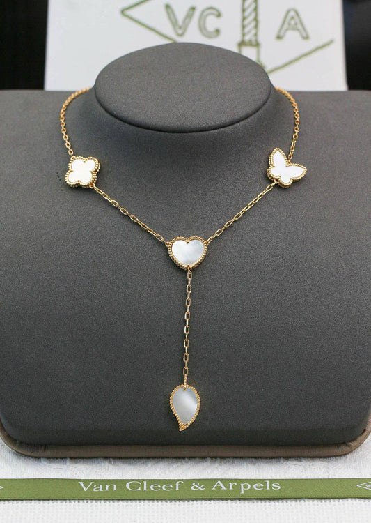 VCA set* 🎲
Necklace 
Earrings 
Bracelet 
Master quality 💎

150 dhs🗽
normal box 📦

Zain48
♥️♥️♥️