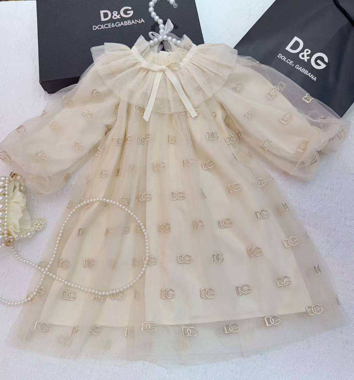 D&G
1-12y  
240 dhs✅

Zain151
♥️♥️♥️