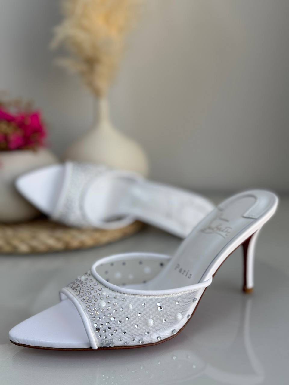 CHRISTIAN LOUBOUTIN
Vip quality
Size 36 to 41
450 dhs✅

Zain113
♥️♥️♥️