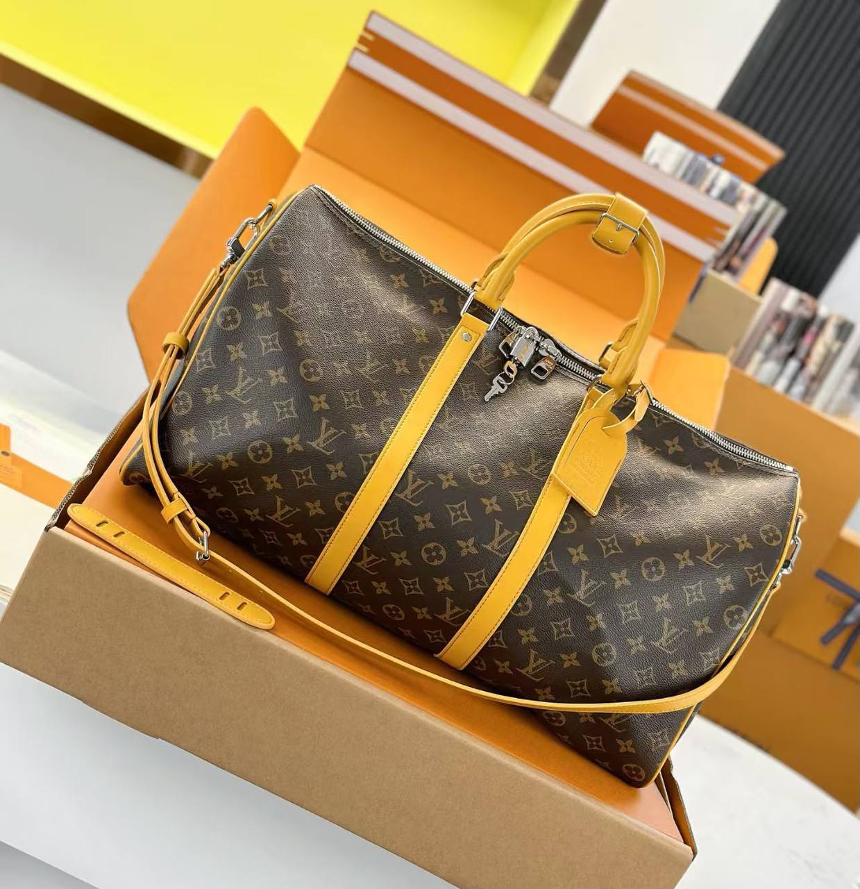 Available for pre order 
Original Quality 💯💯
Available delivery free 🚚
For Price 👇 WhatsApp✅
0568585901 
0507557372
0552275751 Owner Zain 👌

Zain71
♥️♥️♥️