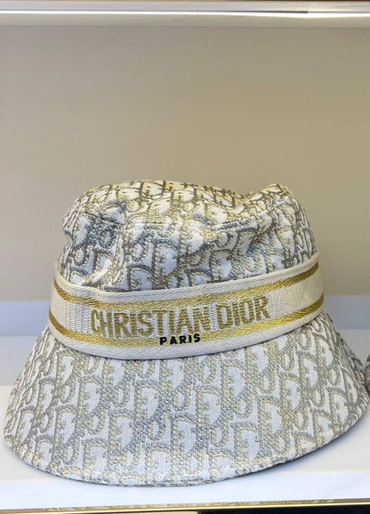 BUCKET HAT 

FREE SIZE 
70 dhs🇦🇪🇦🇪🇦🇪

Zain88
♥️♥️♥️