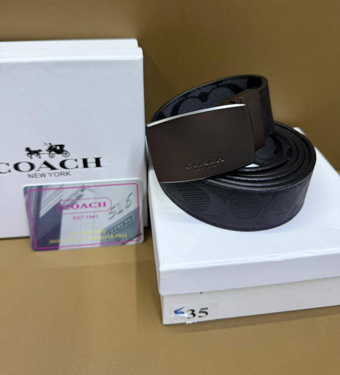 Loewe Belt

With box 
🎁🎁🎁

40 dhs🪙💕

Zain93
♥️♥️♥️