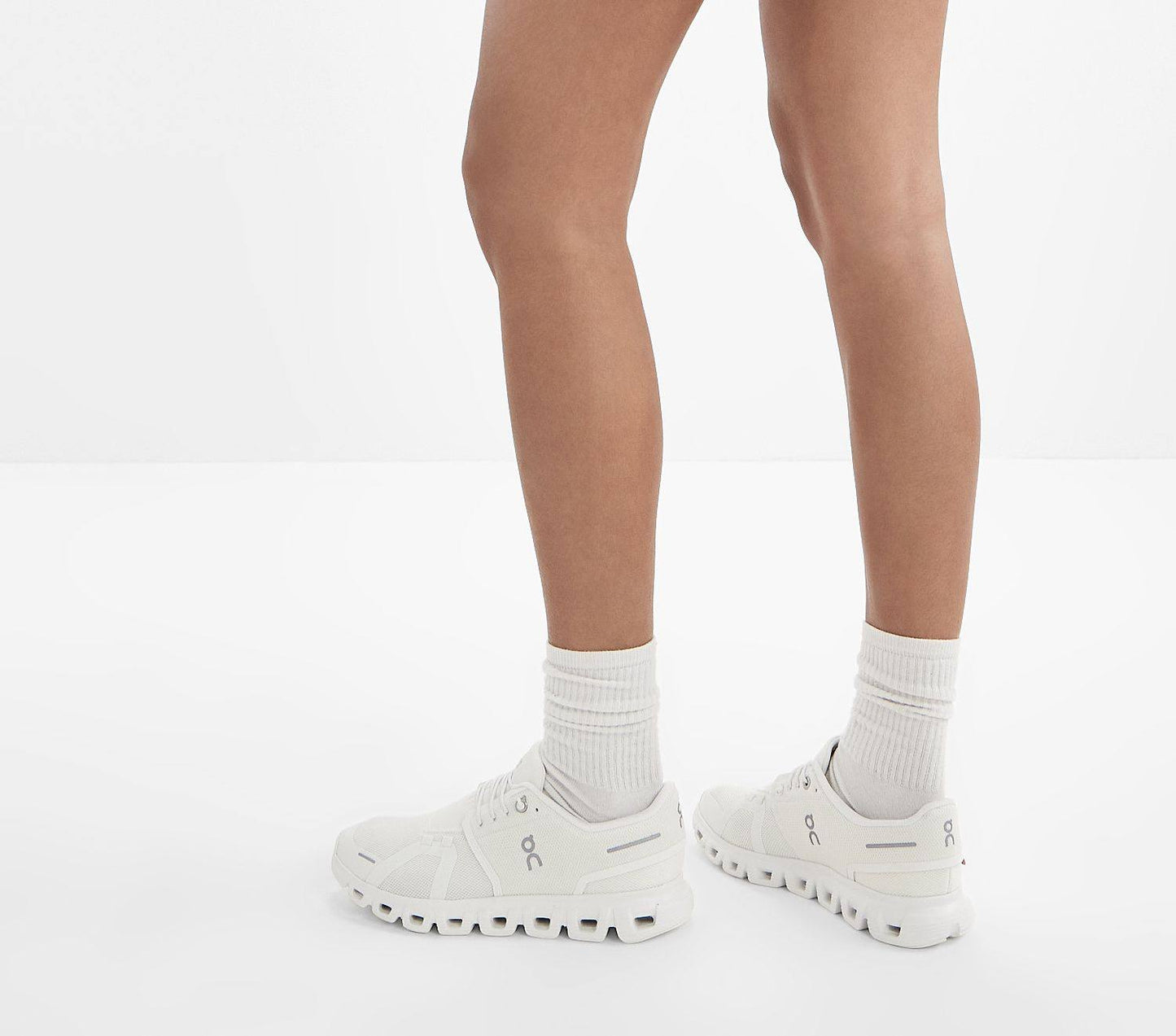 ON Cloud 6 ‘All White’🤍
36-45 AVAILABLE 🤩
190 dhs🗽

Zain242
♥️♥️♥️
