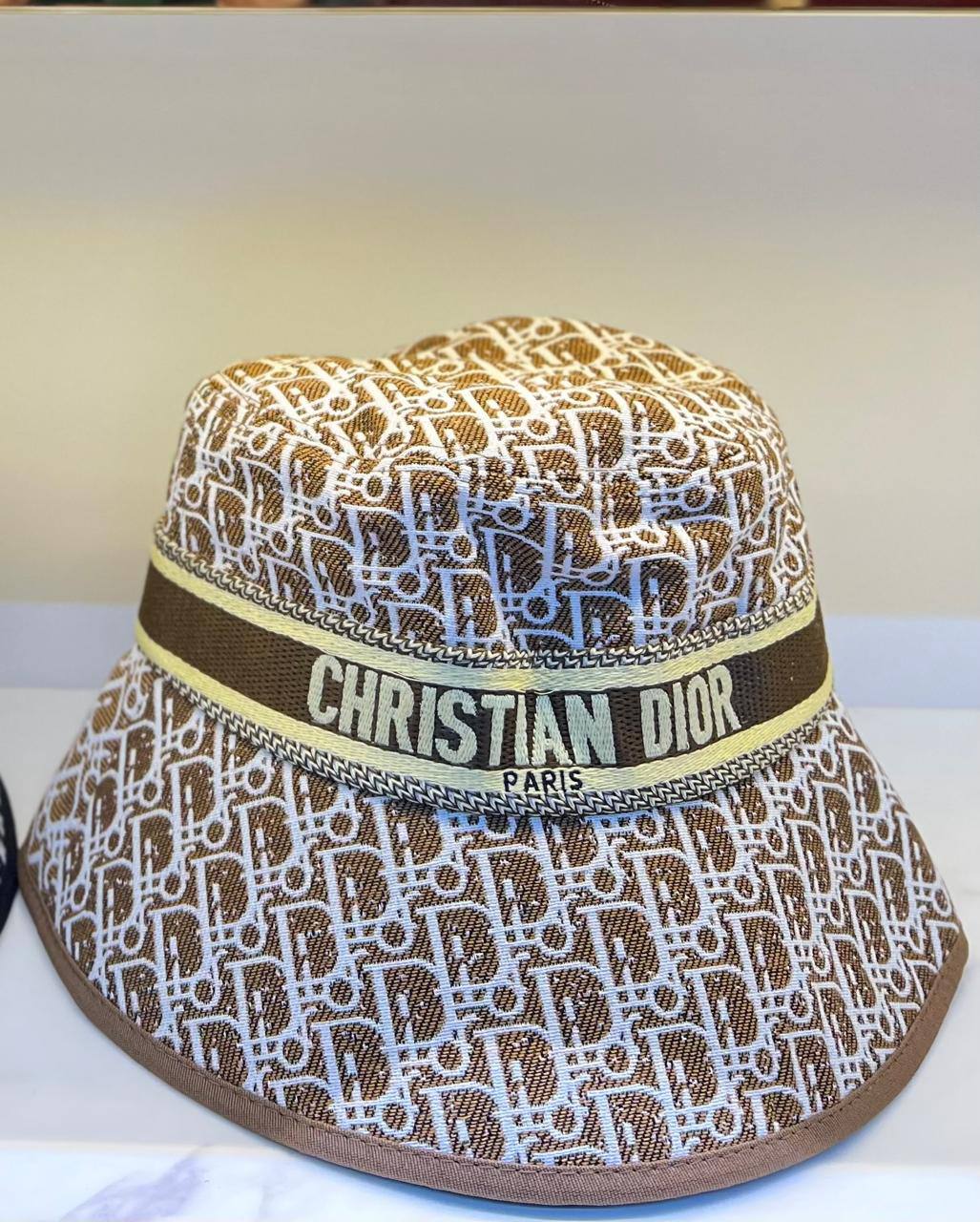 BUCKET HAT 

FREE SIZE 
70 dhs🇦🇪🇦🇪🇦🇪

Zain88
♥️♥️♥️