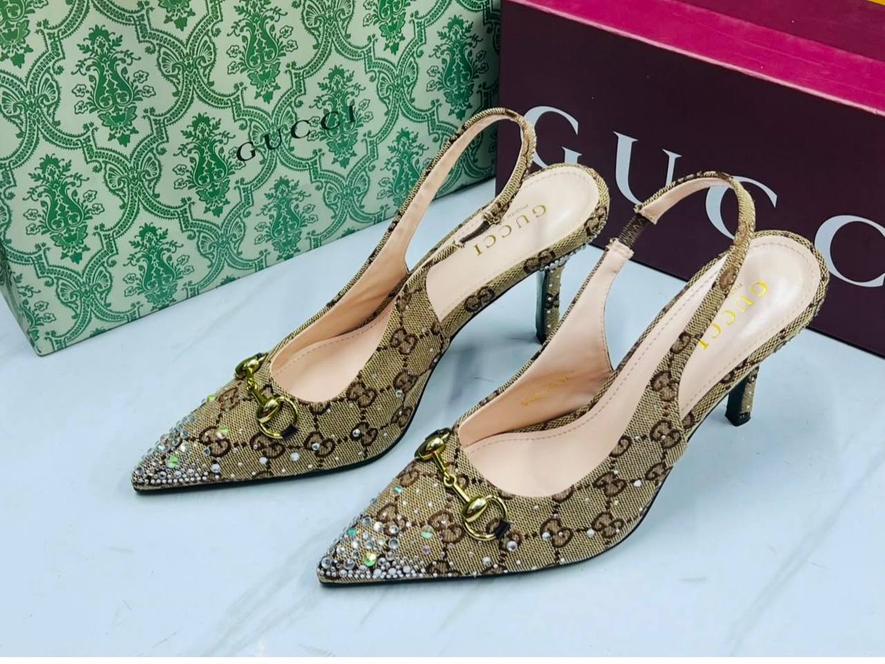 GUCCI 7CM👠👠
High Quality 💯
Size 36-37-38-39-40-41

110 dhs🇦🇪🇦🇪

Zain21
♥️♥️♥️