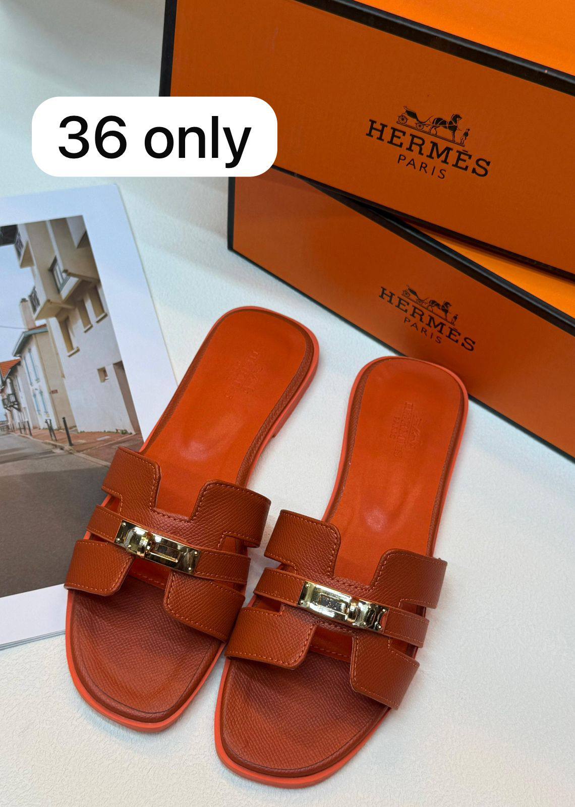 Hermes 
Size 36to41
60 dhs🗽

Zain236
♥️♥️♥️