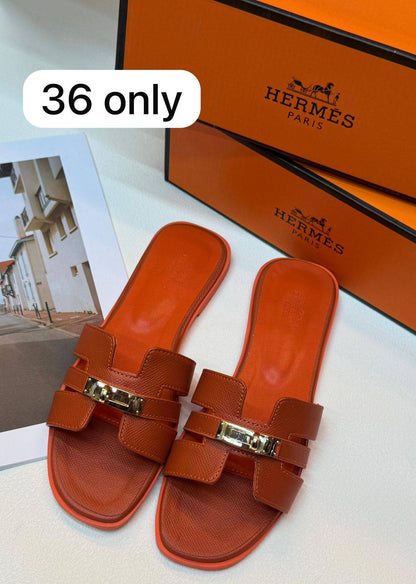 Hermes 
Size 36to41
60 dhs🗽

Zain236
♥️♥️♥️