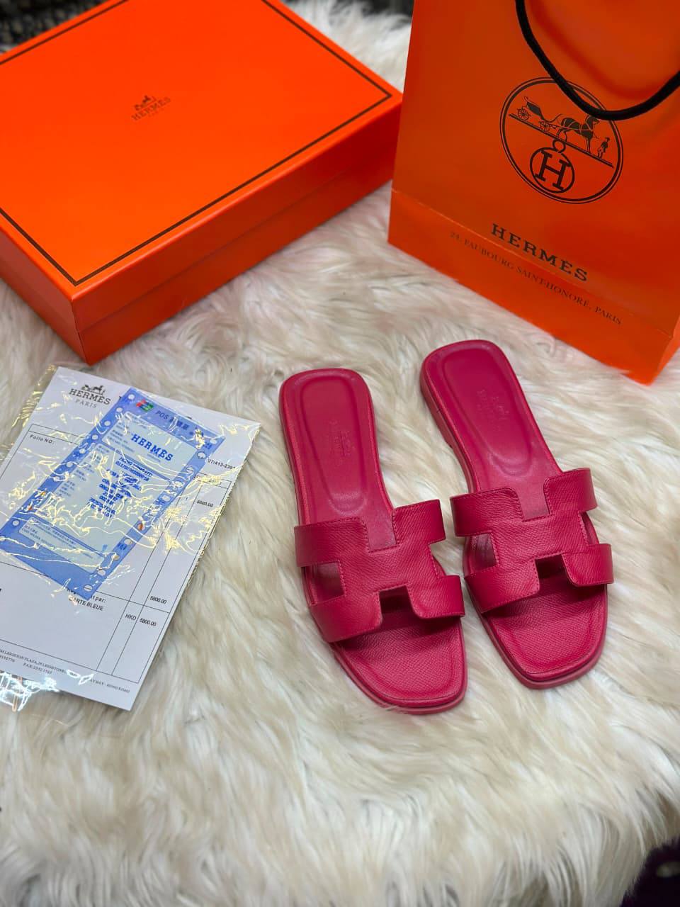 Hermes
Size:36 to 41
90 dhs🇦🇪🇦🇪

Zain241
♥️♥️♥️