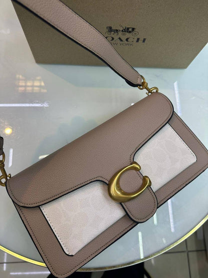 COACH 
90 dhs🪙🌨️

with box
🎁🎁

Zain90
♥️♥️♥️