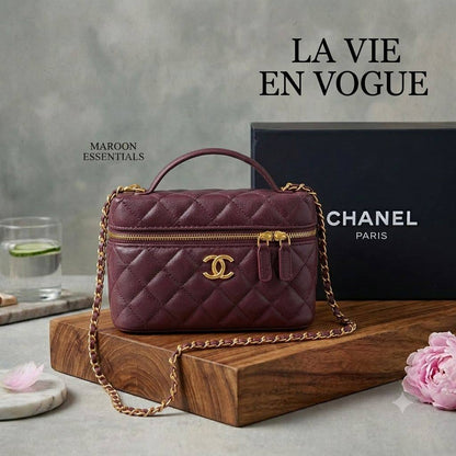 CHANEL Vanity Bag
Grained leather Material
Gold Hardware
With long chain belt strap
Size : 19 cm
With BOX

100 dhs💓

Zain239
♥️♥️♥️