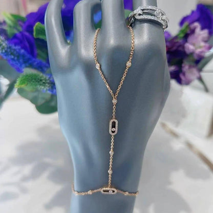 Messika ❤️‍🔥*
Bracelet 🦋
Master quality ✨
With normal boxes 📦 
60 dhs🪙🌨️
With master box 🗃️ 
90 dhs🪙🌨️

Zain216
♥️♥️♥️